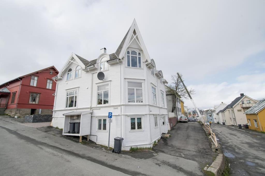 Enter Tromso - Exclusive 4 Bedroom Villa Екстер'єр фото